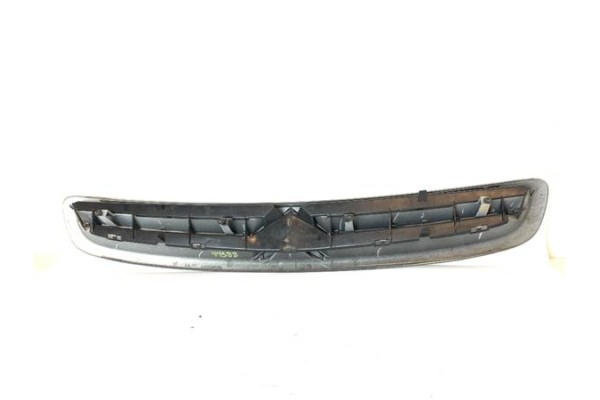 Recambio de rejilla capo para citroen xsara picasso 1.6 referencia OEM IAM 9650059377  