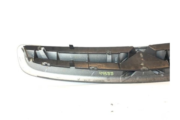 Recambio de rejilla capo para citroen xsara picasso 1.6 referencia OEM IAM 9650059377  