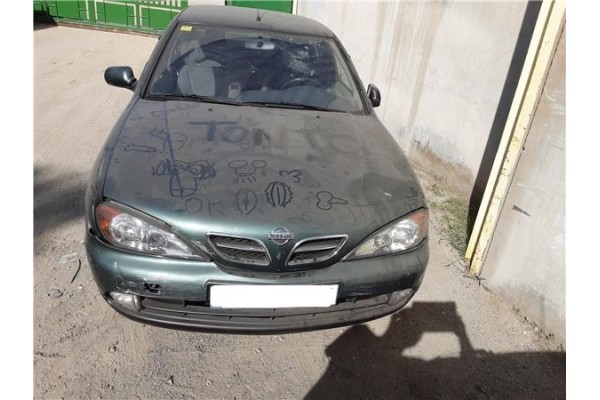 nissan primera berlina (p11) del año 2000