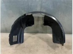 Recambio de protector pase rueda delantero izquierdo para ford fiesta vi 1.25 referencia OEM IAM 1868570  