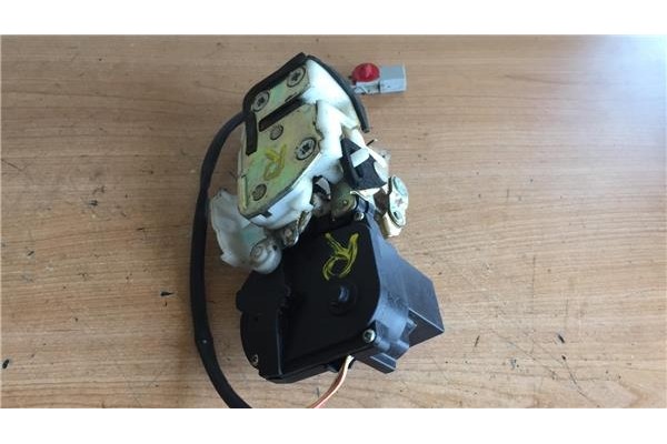 Recambio de cierre electromagnetico trasero izquierdo para rover rover 45 (rt) 1.4 classic (4-ptas.) referencia OEM IAM PMP103LC