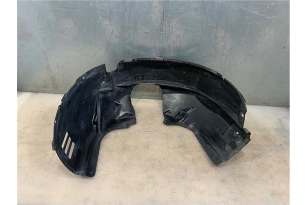 Recambio de protector pase rueda delantero izquierdo para ford fiesta vi 1.25 referencia OEM IAM 1868570  