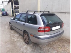 volvo v40 familiar del año 2001