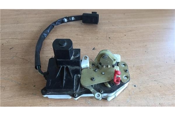 Recambio de cierre electromagnetico delantero izquierdo para rover rover 25 (rf) 1.4 classic (3-ptas.) referencia OEM IAM 103730