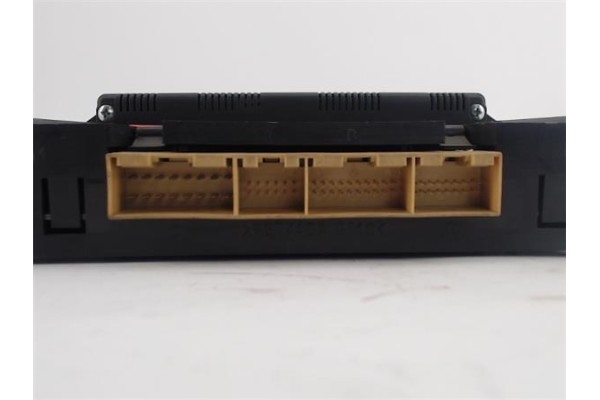 Recambio de mandos climatizador para audi a3 (8l) referencia OEM IAM (8L0820043M) (5HB007608-10) 