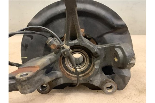 Recambio de mangueta delantero derecha para mitsubishi space star (a00) 1.2 motion referencia OEM IAM 3870A116  