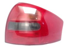 Recambio de piloto trasero derecho para audi a6 berlina (4b2) referencia OEM IAM 4B5945096 148152 4B9945096 , AUDI