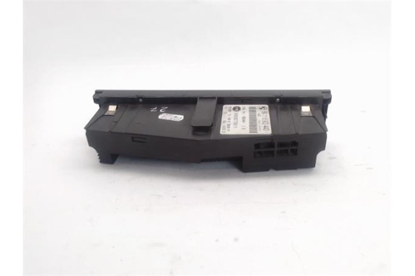 Recambio de mandos climatizador para bmw serie 3 coupe (e46) referencia OEM IAM (64116902440) (5HB007738-11)  