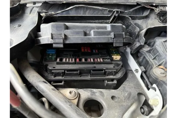 Recambio de caja fusibles/rele para bmw serie 1 berlina 5p (f20) 2.0 116d referencia OEM IAM 61149224866  