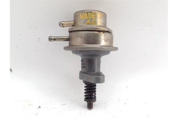 Recambio de bomba combustible para opel kadett e 1.6 beauty berlina referencia OEM IAM 14882J6  