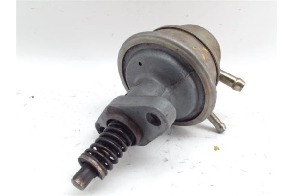 Recambio de bomba combustible para opel kadett e 1.6 beauty berlina referencia OEM IAM 14882J6  