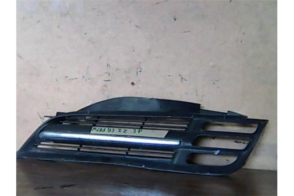 Recambio de rejilla capo para nissan micra (k12e) 1.2 line up referencia OEM IAM   