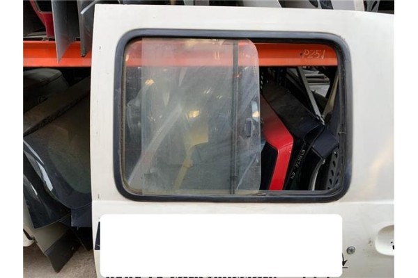 Recambio de puerta lat. corredera derecha para nissan vanette cargo (hc23) referencia OEM IAM   