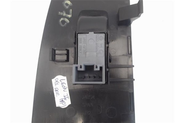 Recambio de mando elevalunas delantero derecho para seat leon (5f1) referencia OEM IAM 1P1867172 156023101 