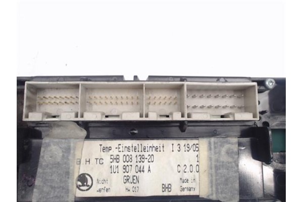 Recambio de mandos climatizador para skoda octavia berlina (1u2) referencia OEM IAM (1U1907044A) (5HB008139-20) 