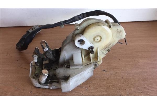 Recambio de cierre electromagnetico trasero derecho para honda accord berlina (cg7-9/ch1-7) 1.6i ls (i) referencia OEM IAM   