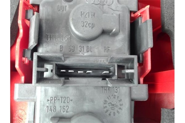 Recambio de piloto trasero izquierdo para audi a6 berlina (4b2) referencia OEM IAM 4B5945095  4B9945095 , AUDI