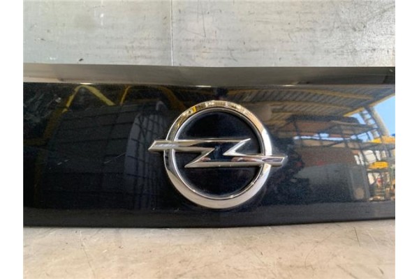 Recambio de moldura porton trasero para opel antara 2.2 selective referencia OEM IAM 96661344  