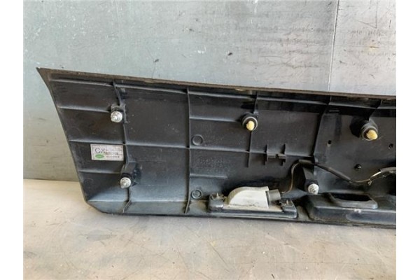 Recambio de moldura porton trasero para opel antara 2.2 selective referencia OEM IAM 96661344  