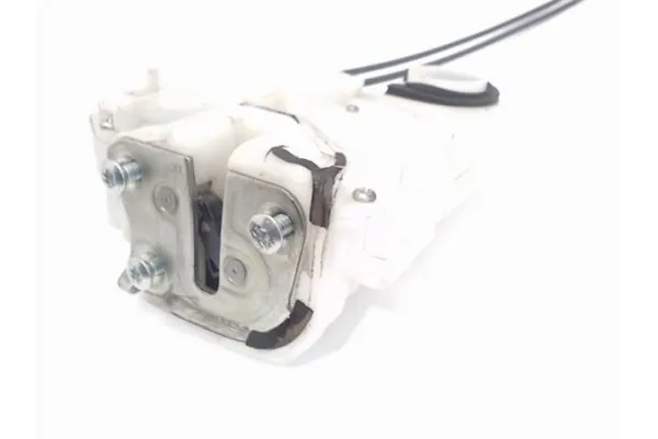 Recambio de cierre electromagnetico trasero derecho para mitsubishi asx (ga0w) 1.6 challenge 2wd referencia OEM IAM 5745A396  