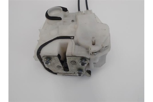 Recambio de cierre electromagnetico trasero izquierdo para mitsubishi asx (ga0w) 1.6 challenge 2wd referencia OEM IAM 5745A395  