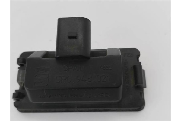 Recambio de piloto matricula para seat ibiza (6l1) 1.9 tdi referencia OEM IAM 5P0943021  