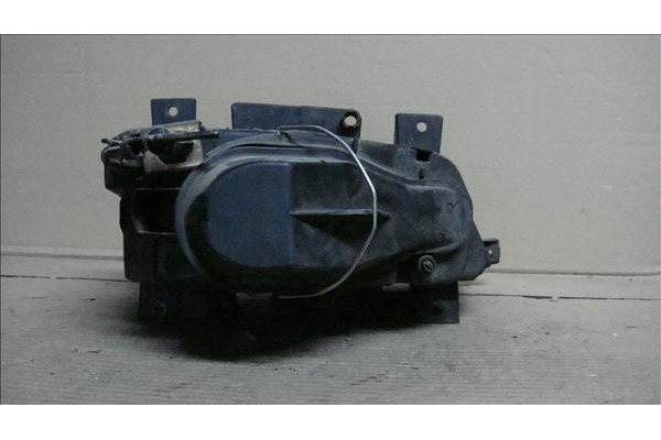 Recambio de faro delantero izquierdo para peugeot 405 berlina referencia OEM IAM   