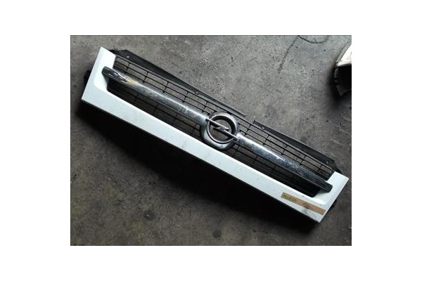 Recambio de rejilla capo para opel movano furgón (f9) 2.5 dti referencia OEM IAM   