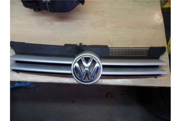 Recambio de rejilla capo para volkswagen golf iv variant (1j5)(1999 ) 1.9 highline [1,9 ltr. - 66 kw tdi] referencia OEM IAM   