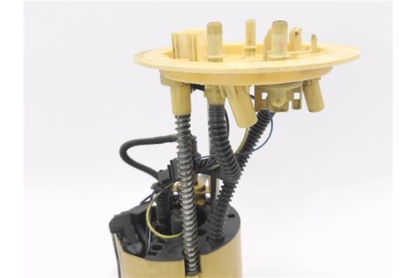 Recambio de bomba combustible para audi a6 avant (4f5) 2.0 tdi referencia OEM IAM 4F0919050  