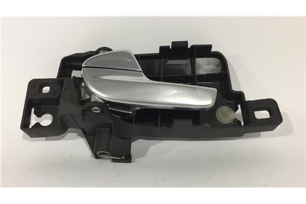 Recambio de manilla int. puerta trasero izquierda para ford mondeo iv turnier 2.0 tdci referencia OEM IAM 6M21U22601 7S71A22601 