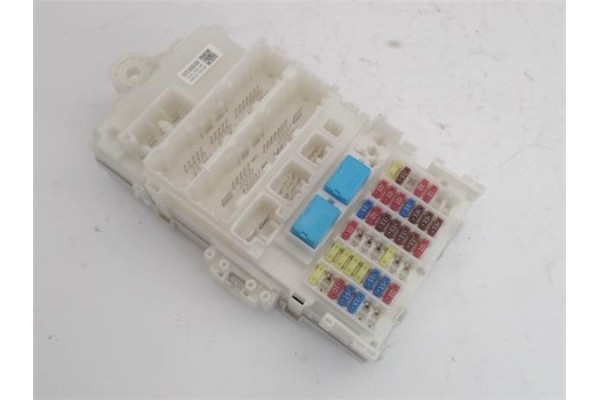 Recambio de caja fusibles/rele para honda jazz (gk) 1.3 comfort referencia OEM IAM 747056390W  