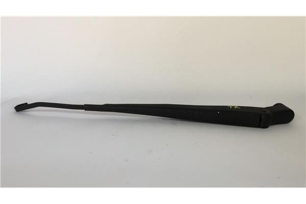 Recambio de brazo limpiaparabrisas trasero para hyundai h-1 starex 2.5 crdi referencia OEM IAM 988104A001  