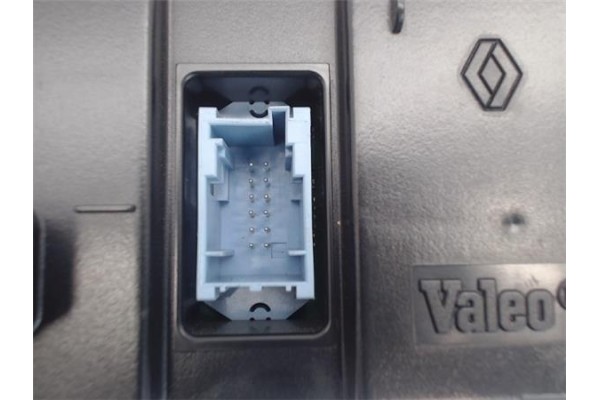 Recambio de mandos climatizador para renault megane ii berlina 3p referencia OEM IAM (8200344840) (69340021) 