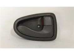 Recambio de manilla int. puerta delantero derecha para hyundai accent sedán (lc) 1.3 referencia OEM IAM 826202500  