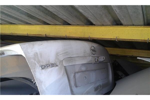 Recambio de tapa maletero para opel vectra b berlina 1.6 edition 2000 referencia OEM IAM 90463701  