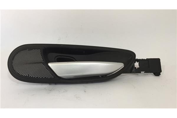 Recambio de manilla int. puerta delantero derecha para fiat iii evo punto (199) 1.2 dynamic referencia OEM IAM 1865348  