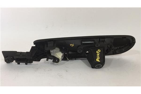 Recambio de manilla int. puerta delantero derecha para fiat iii evo punto (199) 1.2 dynamic referencia OEM IAM 1865348  