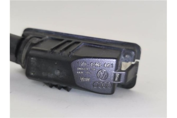 Recambio de piloto matricula para volkswagen polo v (6r1) 1.4 advance referencia OEM IAM 1K8943021  
