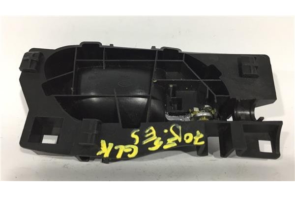 Recambio de manilla int. puerta delantero izquierda para peugeot 308 sw 2.0 hdi referencia OEM IAM 9660525480 9685950377 