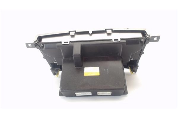 Recambio de mandos climatizador para toyota corolla verso (r1) 2.2 d-4d referencia OEM IAM 559020F010  