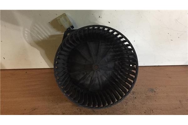Recambio de motor calefaccion para nissan serena (c23m)(1992) 2.0 d referencia OEM IAM 4868030350 0130111154 