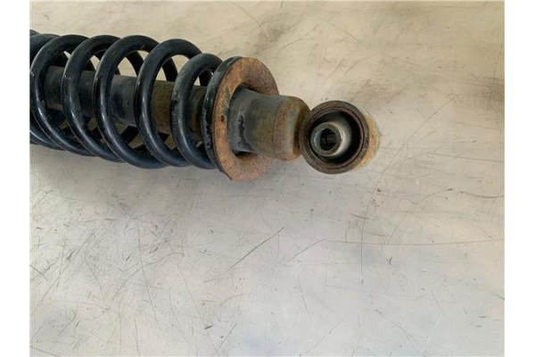 Recambio de amortiguador trasero derecho para lexus is (ds2/is2) 2.5 250 v6 referencia OEM IAM 4853080020 30B31A 