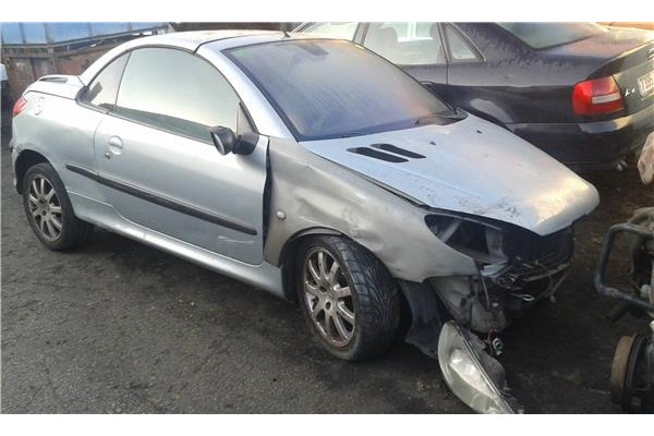 peugeot 206 cc cabrio-coupé del año 2003