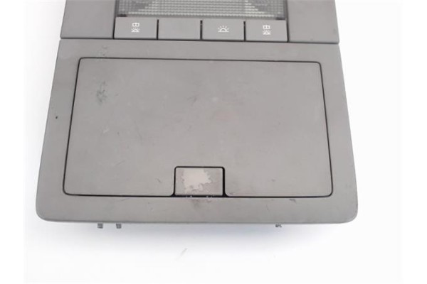 Recambio de luz delantero central techo para opel vectra c berlina 1.9 cdti referencia OEM IAM 273893313  