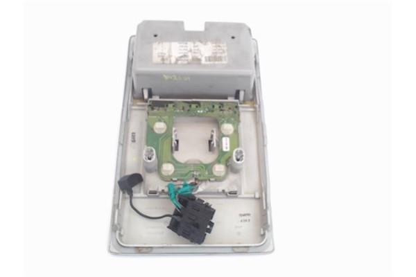 Recambio de luz delantero central techo para opel vectra c berlina 1.9 cdti referencia OEM IAM 273893313  