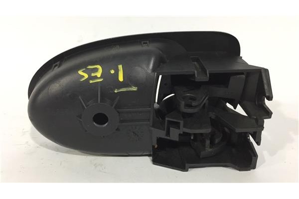 Recambio de manilla int. puerta trasero izquierda para toyota yaris (ksp9/scp9/nlp9) 1.4 d-4d referencia OEM IAM 692060D90 69206