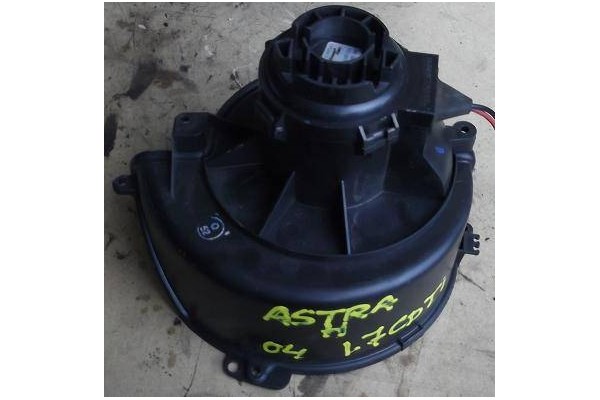 Recambio de motor calefaccion para opel astra h berlina (2004) 1.7 cdti referencia OEM IAM  52407543 