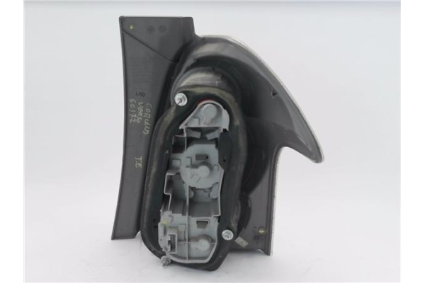 Recambio de piloto trasero izquierdo para toyota corolla verso (r1) 2.2 d-4d referencia OEM IAM 815610F020  