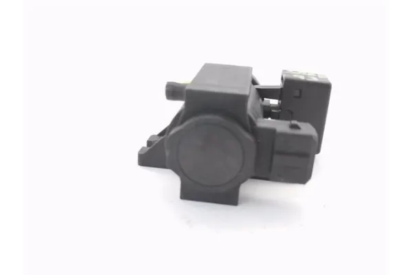 Recambio de electrovalvula turbo para saab 9-3 berlina 1.9 tid referencia OEM IAM 55563532 70142100 
